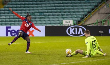 "Excellent"; Celtic finally give supporters something to smile about with Hazard extension - 67 Hail Hail