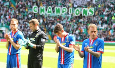 Not a Chance in Paradise:  "The Guard of Honour thing is just a N