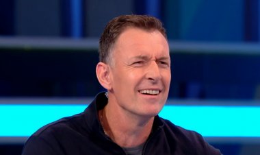 Chris Sutton makes Rangers '1 in 10 title' jibe live on air
