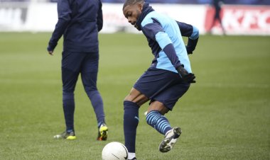 "Fancy pulling the finger out?"; Celtic fans unimpressed with latest Olivier Ntcham snub - 67 Hail Hail