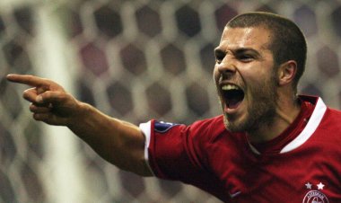 Aberdeen assistant warning as Richard Foster says role 'too big' for Scott Brown - Not The Old Firm