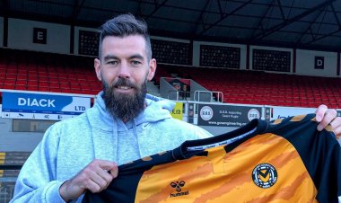 Joe Ledley finds new club as midfielder pens short term deal