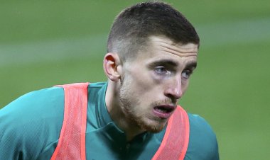 KENNY AIMS TO BECOME SCREEN GEM