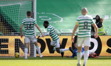 Ex-EPL referee has his say on Celtic's Edouard dive and makes Borna Barisic claim