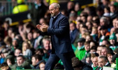 John Hartson says Celtic should persuade Steve Clarke to walk away from Scotland
