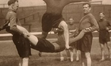 Photo Of The Day: Celtic Legends Enjoy Innovative Training In 1930s |