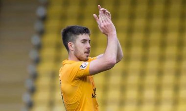 Celtic: Whelan - Two obstacles stand in way of Gallagher deal