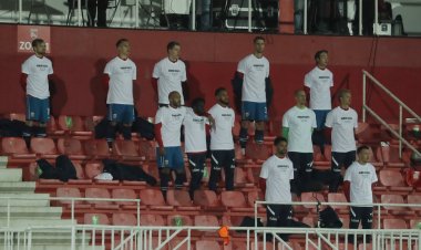 Celtic players take part in Human Rights T-shirt protest