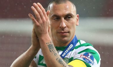 CHRISTIE URGES BROONY STATUE