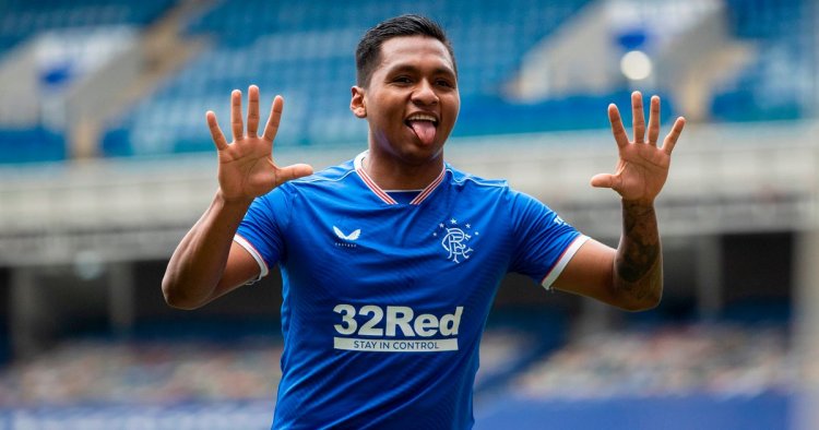 Alfredo Morelos turns tables on Celtic 10 In A Row gesture with celebration