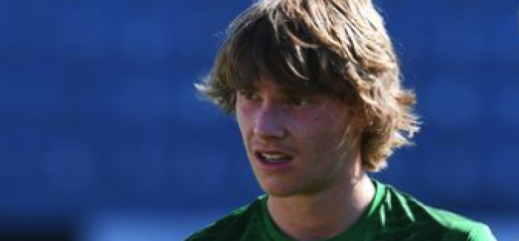 HOOPS DUO ON THE MOVE