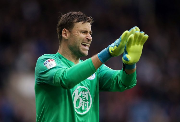 Celtic: Ex-club star urges club to move for David Marshall