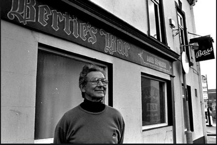 Bertie Peacock: Celtic's Great Captain Of The 1950s | The Celtic