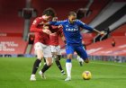 Celtic: McLeish urges Hoops to sign King