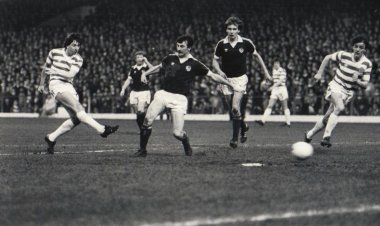 The Score? Celtic 6 Hearts 0. The Jungle's Response? "April