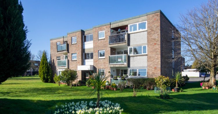 Celtic icon Jock Stein's former Glasgow flat goes up for sale for over £255k