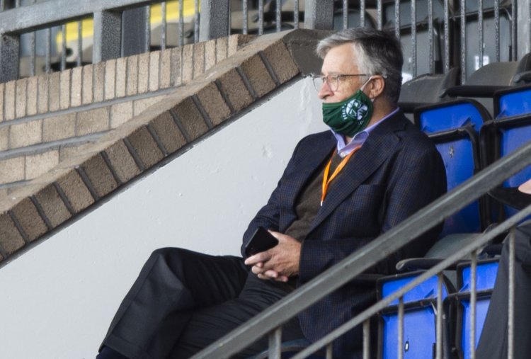 Hibernian owner Ronald Gordon keen for high-flying Edinburgh club to split Celtic and Rangers