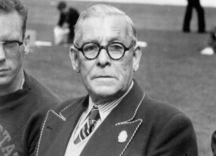 Putting Them Out of the Scottish Cup – "Hello, Hello, you'll