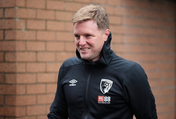 Fry claims Howe is keeping his options open