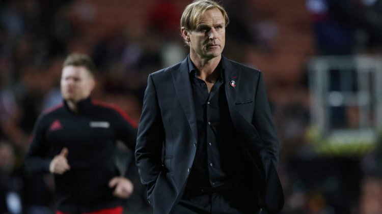 Super Rugby talking points: Is Scott Robertson lying back and thinking of England?