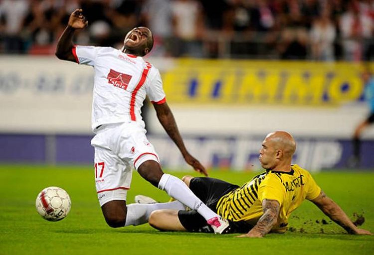 Photo Of The Day: Dan Majstorovic Makes A Sliding Tackle During Celtic