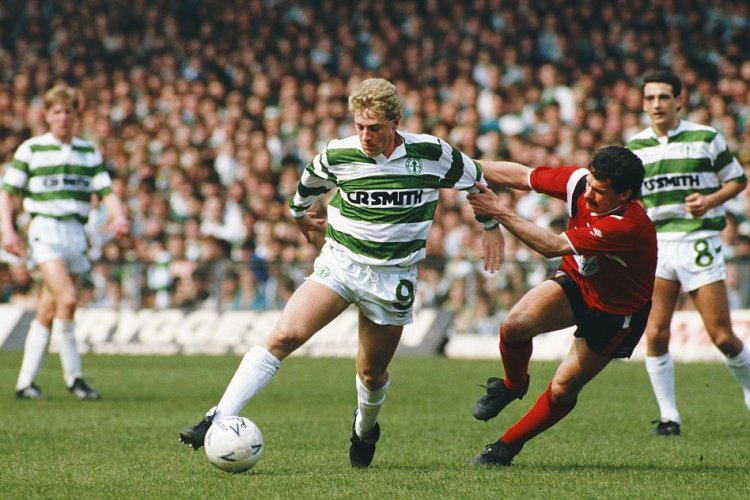 New manager hunt delayed for good reason, claims ex&#45;Celt striker | The