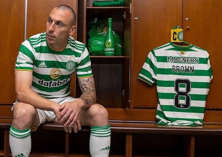 Photo: Scott Brown posts Celtic farewell message to the fans | The Cel