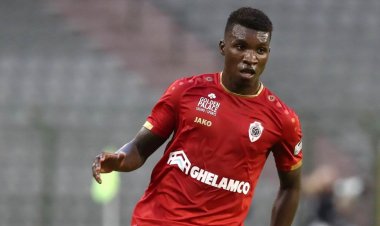 Transfer specialist names Celtic's new right-back target | The Ce