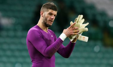 Celtic want Southampton goalkeeper Fraser Forster on loan | Sportslens.com