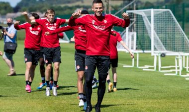 Christian Ramirez believes new Aberdeen captain Scott Brown will set the standard this term