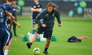 Bo Henriksen kickstarts the mind games ahead of Celtic vs Midtjylland - 67 Hail Hail