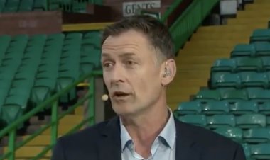 Chris Sutton tells haphazard Vasilis Barkas he's 'killed the manager'
