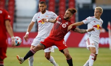 15,000 watch teenager Ralph Priso score to give Toronto FC tie with Red Bulls | CBC Sports