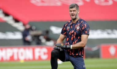 Saints may regret Angus Gunn sale with Fraser Forster's future uncertain
