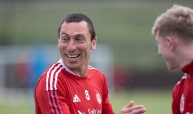 Scott Brown in cheeky Rangers dig as he says 'I do like a 5-1 scoreline'