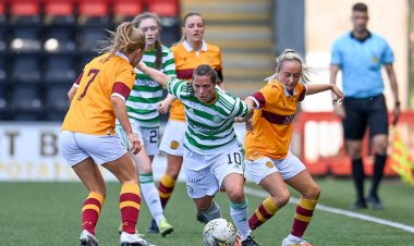Celtic's Midfielder Maestro Lisa Robertson Wins Prestigious SWPL1