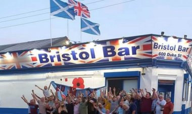 Ticketless West Ham fans travel 400 miles to Glasgow for Celtic clash