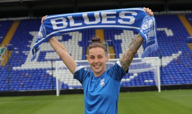 Surprise as Birmingham City sign Sarah Ewens from Celtic for Undisclos