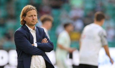 Celtic are 'one dimensional' claims the Midtjylland manager Henriksen