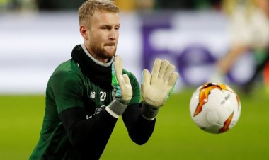 Celtic: Fans fume at Scott Bain