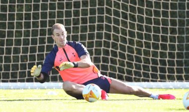 Tottenham star Hart posts on Instagram, amid Celtic reports