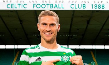 Carl Starfelt set for Celtic debut as Ange Postecoglou calls on experienced heads for league opener with Hearts