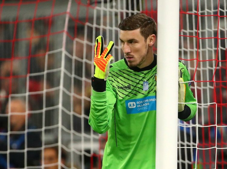 Robinson urges Celtic to sell Barkas