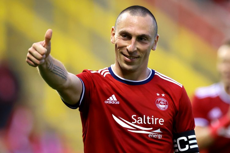 Ex-Celtic ace Scott Brown in cheeky Rangers '5-1' dig after Aberdeen's Euro win