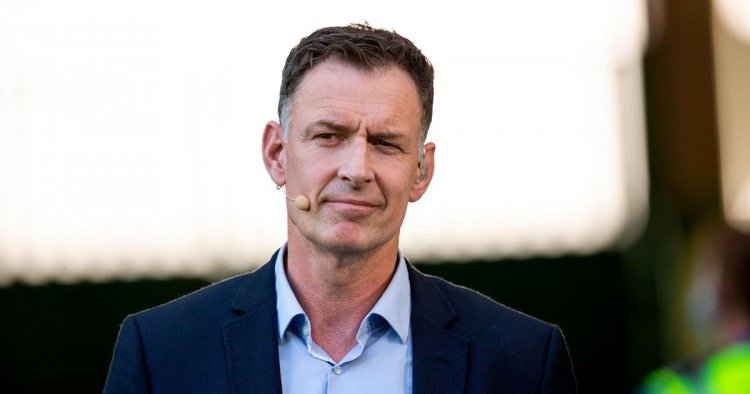 Chris Sutton slams Celtic board after 'embarrassing' Champions League exit
