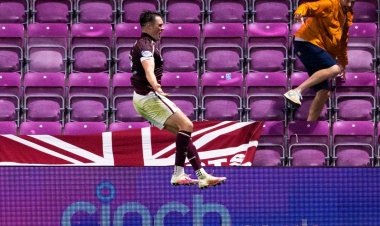 Craig Gordon salutes Hearts hero Souttar for Celtic winner after injury hell