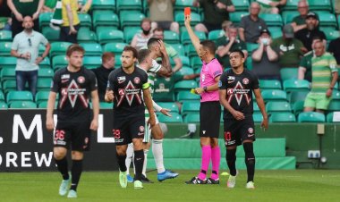 Should Celtic sign Moritz Jenz?