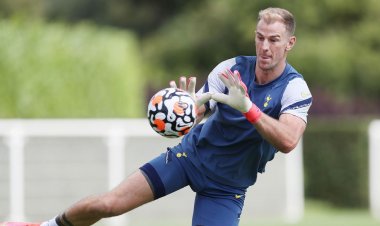 Joe Hart close to £1m Celtic switch with medical Tuesday