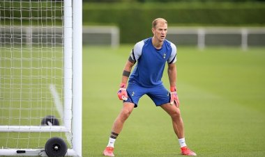 Joe Hart’s two-word Instagram post hints he’s about to sign for Celtic