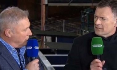 Chris Sutton Winds Up Ibrox Legend